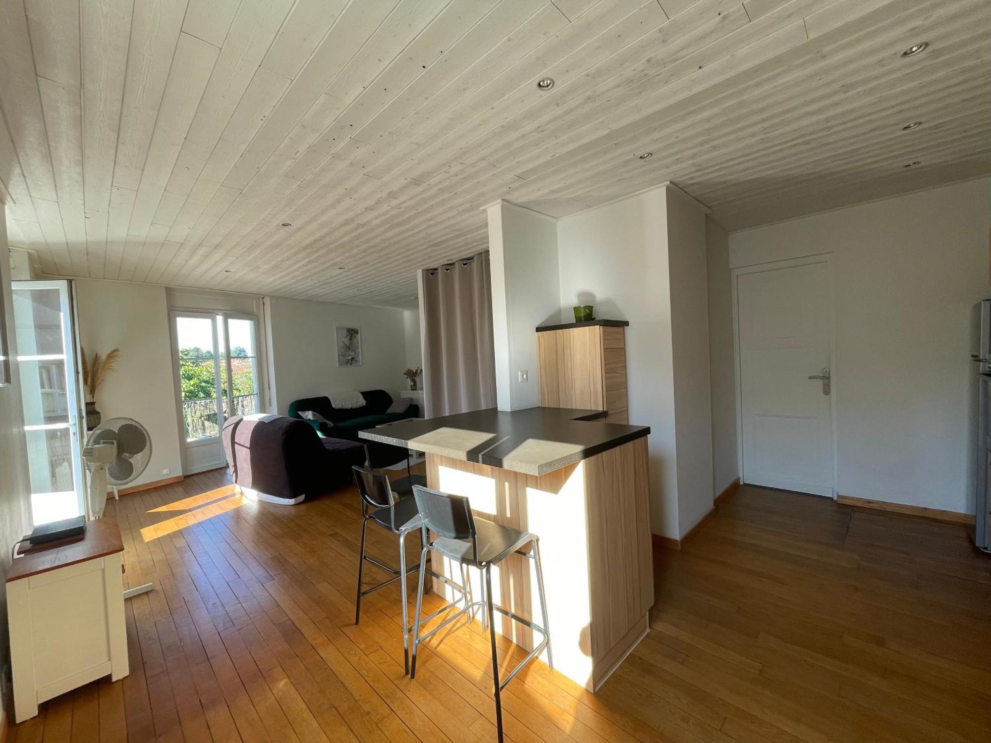 Le Logis Des Halles Cerizay Luaran gambar